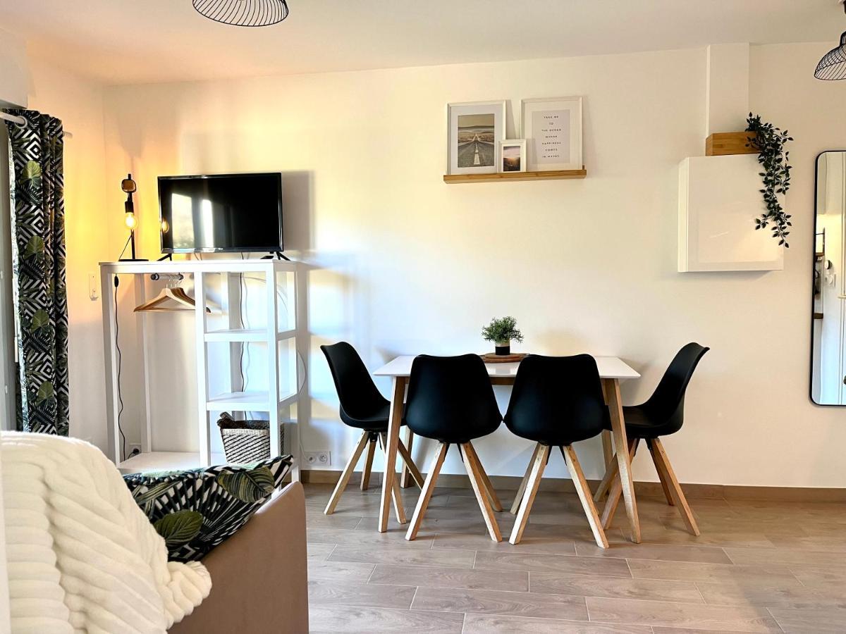 Perle Marine Au Pied De La Plage Cabourg Exterior foto